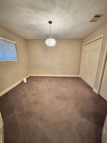 2902 19th Avenue N, Texas City, TX 77590
