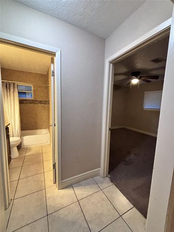 2902 19th Avenue N, Texas City, TX 77590