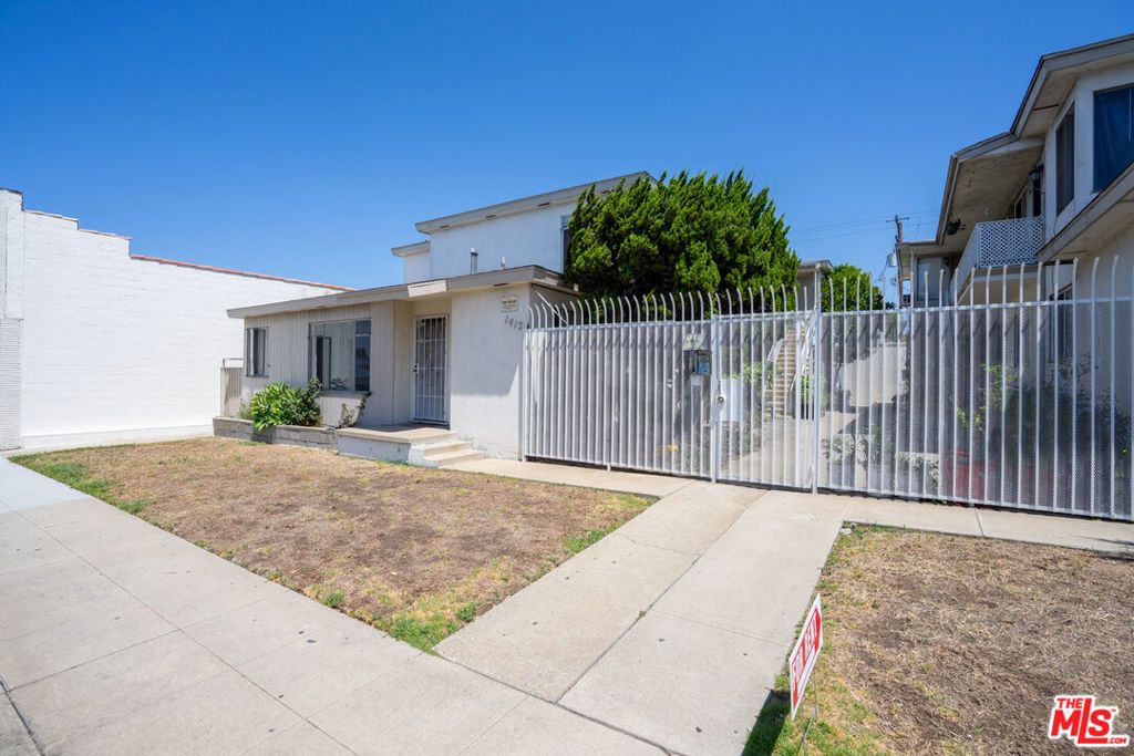 Image 8 of property listing at 1412 Centinela Avenue, Inglewood, CA 90302