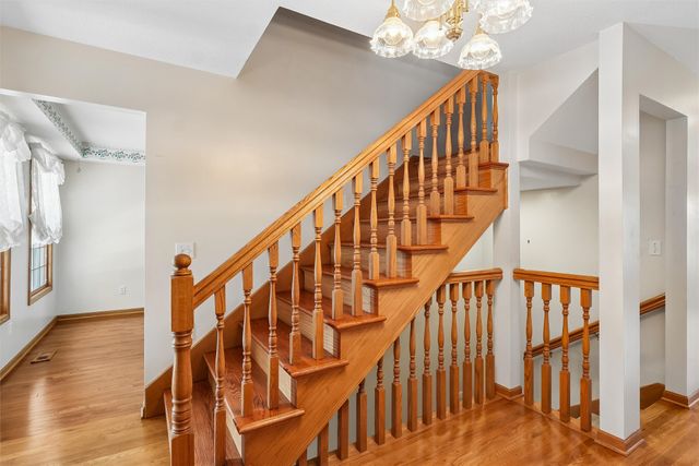 14025 Summit Drive, Clive, IA 50325