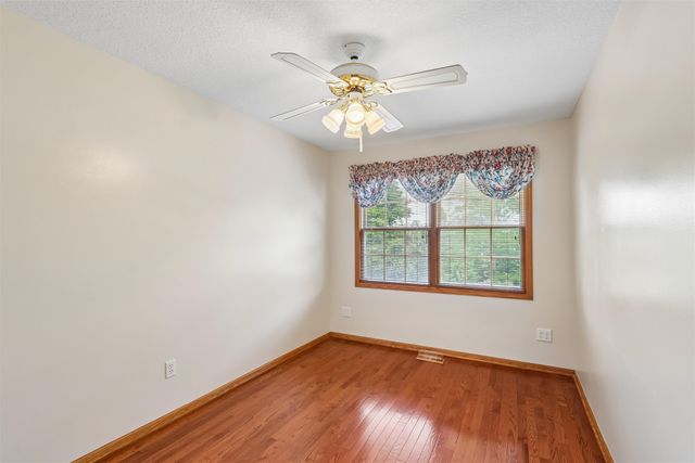14025 Summit Drive, Clive, IA 50325