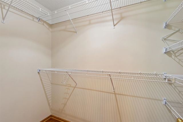 14025 Summit Drive, Clive, IA 50325