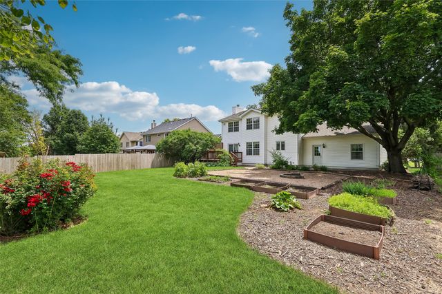 14025 Summit Drive, Clive, IA 50325