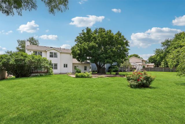 14025 Summit Drive, Clive, IA 50325
