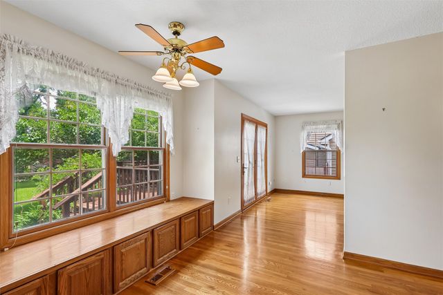14025 Summit Drive, Clive, IA 50325