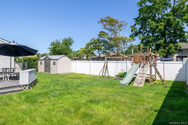 3977 Baylis Road, Seaford, NY 11783