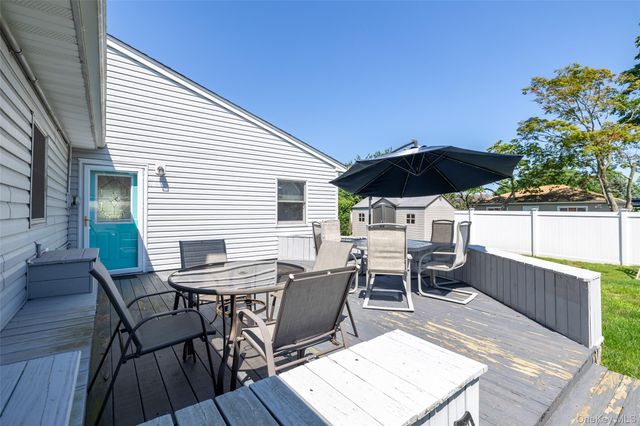 3977 Baylis Road, Seaford, NY 11783