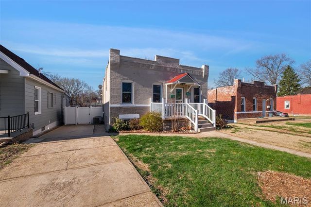 4044 Walsh Street, St Louis, MO 63116