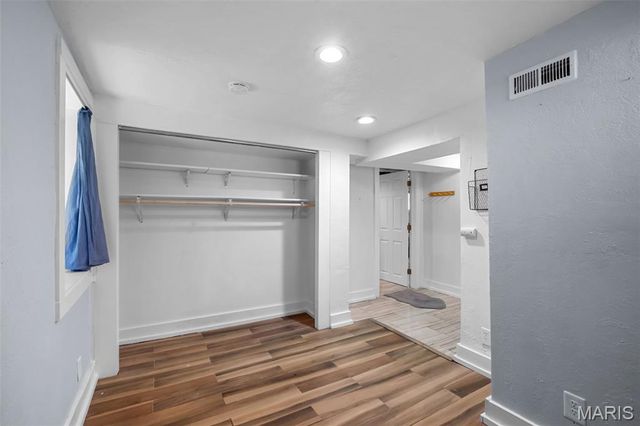 4044 Walsh Street, St Louis, MO 63116