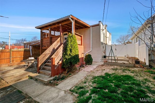 4044 Walsh Street, St Louis, MO 63116