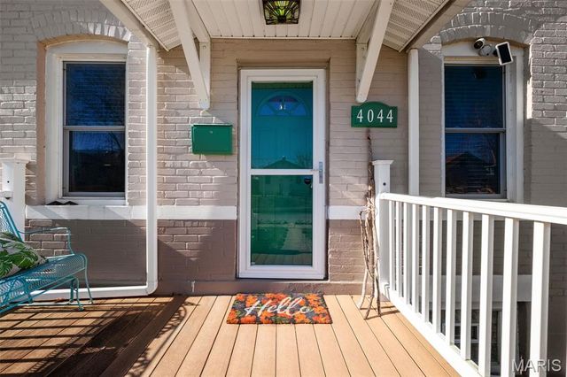 4044 Walsh Street, St Louis, MO 63116