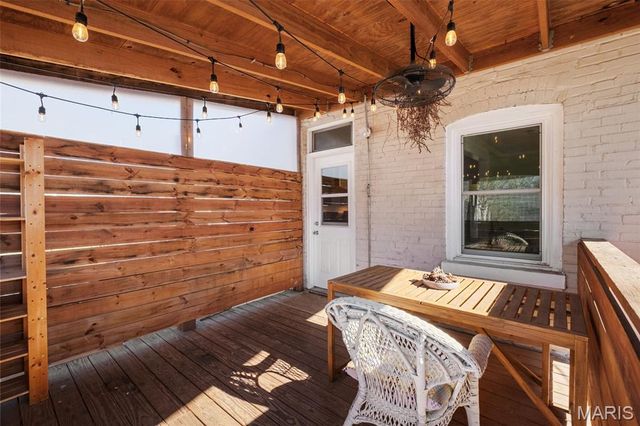 4044 Walsh Street, St Louis, MO 63116