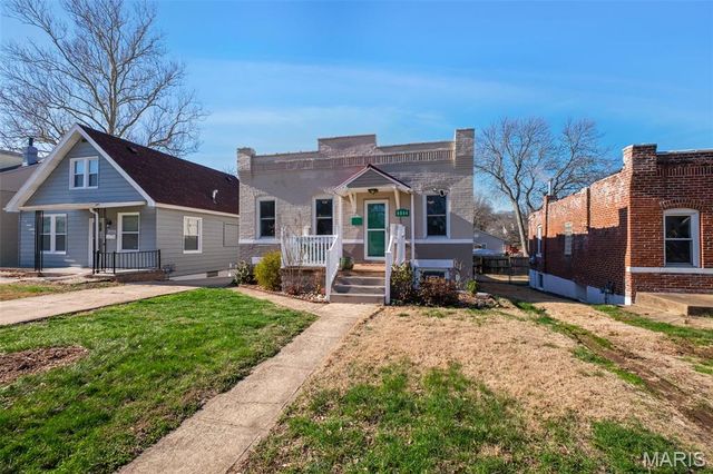 4044 Walsh Street, St Louis, MO 63116