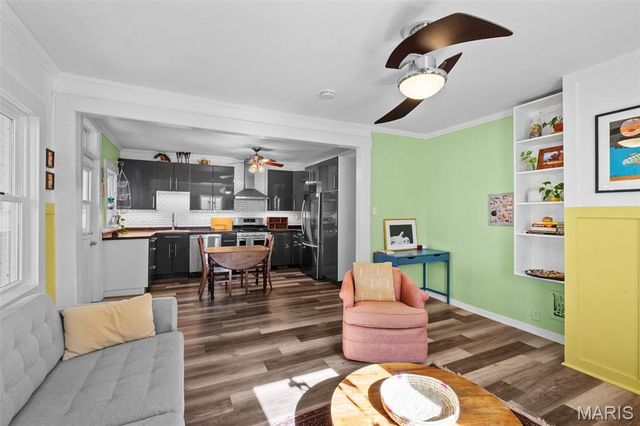 4044 Walsh Street, St Louis, MO 63116