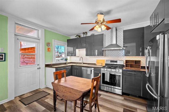 4044 Walsh Street, St Louis, MO 63116