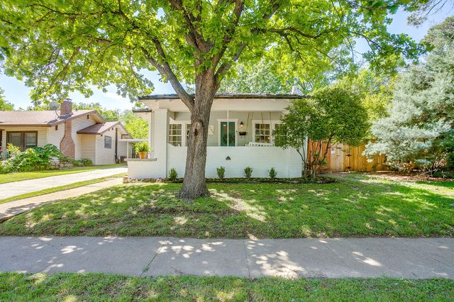 1720 Belle Place, Fort Worth, TX 76107