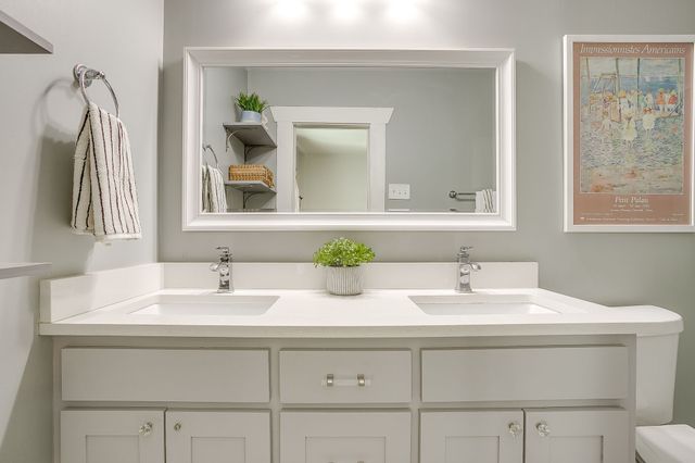 1720 Belle Place, Fort Worth, TX 76107