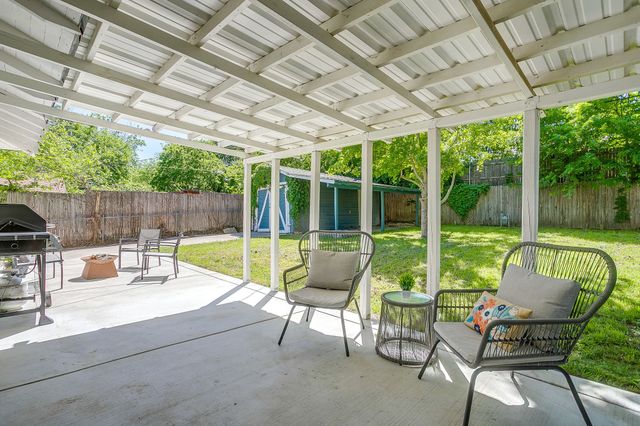 1720 Belle Place, Fort Worth, TX 76107