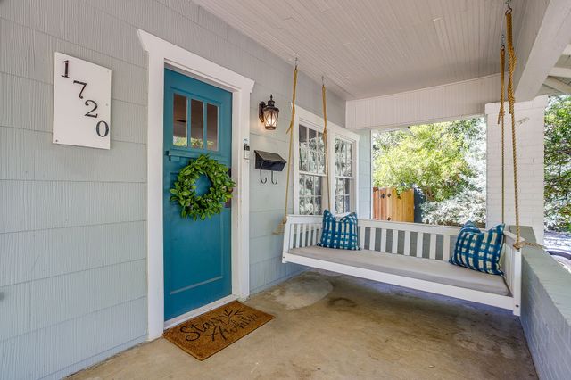 1720 Belle Place, Fort Worth, TX 76107