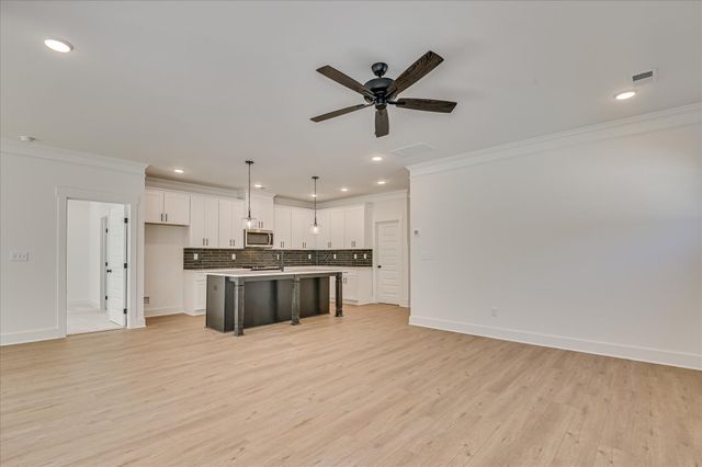 1082 Speckled Teal, Aiken, SC 29803