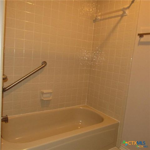 1133 Ashby Street C9, Seguin, TX 78155