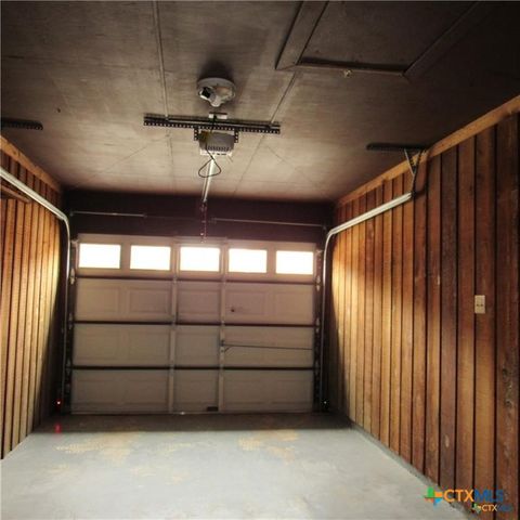 1133 Ashby Street C9, Seguin, TX 78155