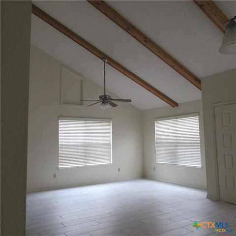 1133 Ashby Street C9, Seguin, TX 78155