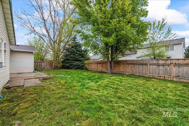 1808 Cambridge St, Caldwell, ID 83607