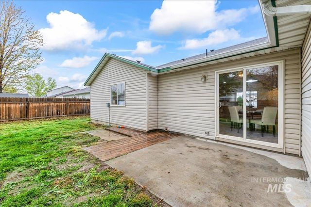 1808 Cambridge St, Caldwell, ID 83607