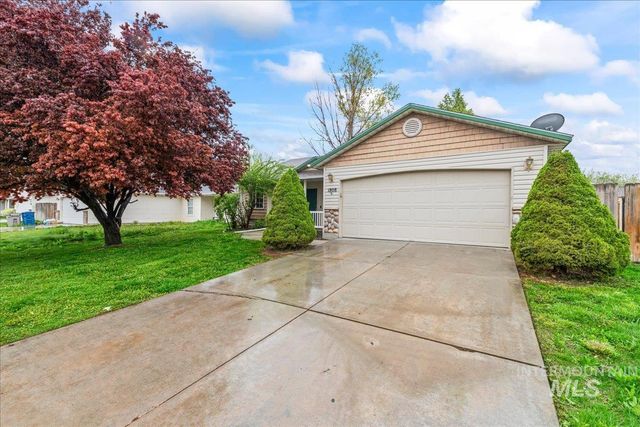 1808 Cambridge St, Caldwell, ID 83607