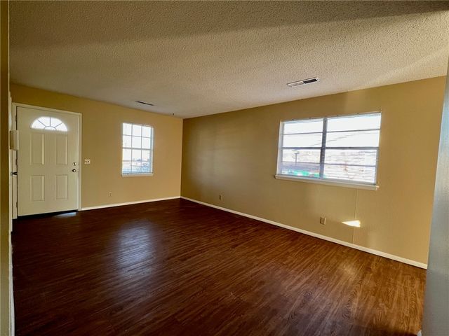 2005 Theodore Drive A, Springdale, AR 72762