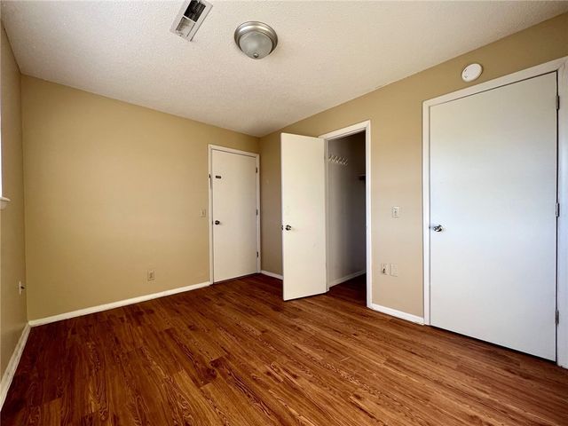 2005 Theodore Drive A, Springdale, AR 72762