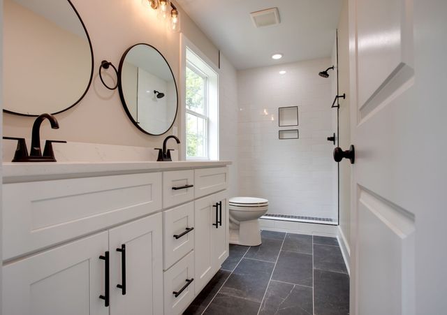 513 Transit Ave, Columbia, TN 38401