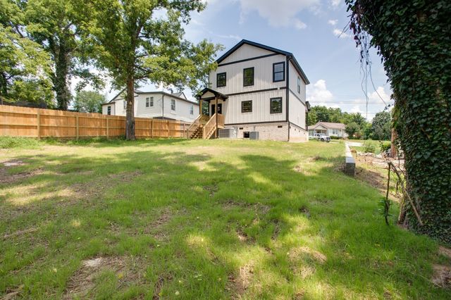 513 Transit Ave, Columbia, TN 38401