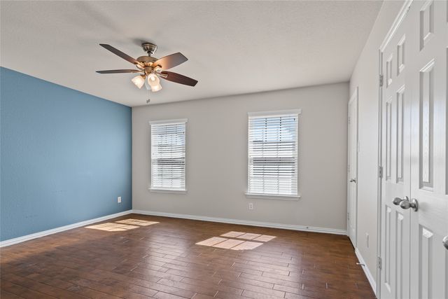 3073 Peyton Brook Drive, Fort Worth, TX 76137
