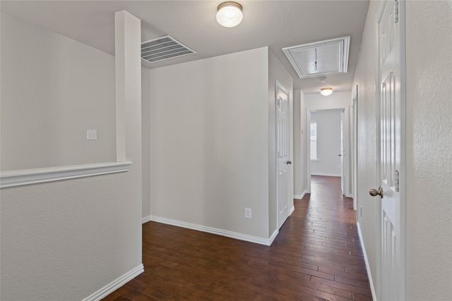 3073 Peyton Brook Drive, Fort Worth, TX 76137