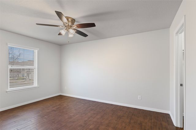 3073 Peyton Brook Drive, Fort Worth, TX 76137