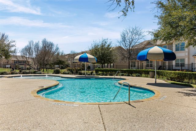 3073 Peyton Brook Drive, Fort Worth, TX 76137