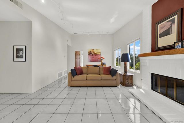 17925 Avenida Cordillera, San Diego, CA 92128