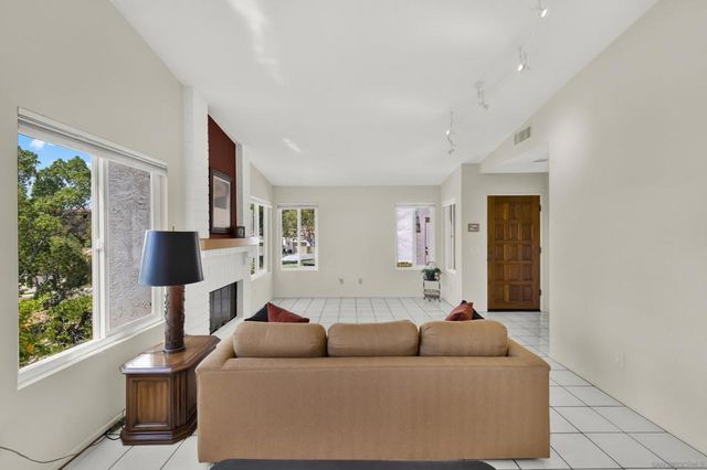 17925 Avenida Cordillera, San Diego, CA 92128