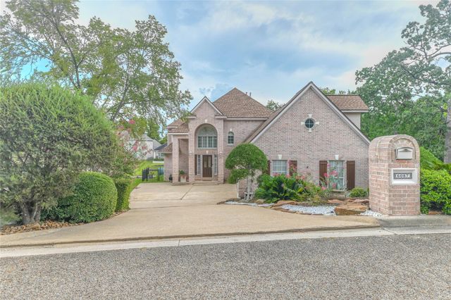 6087 Longmire Trail, Conroe, TX 77304