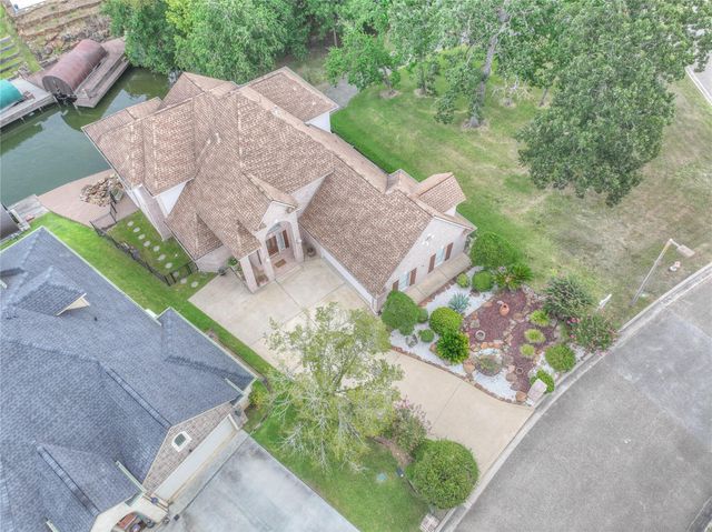 6087 Longmire Trail, Conroe, TX 77304