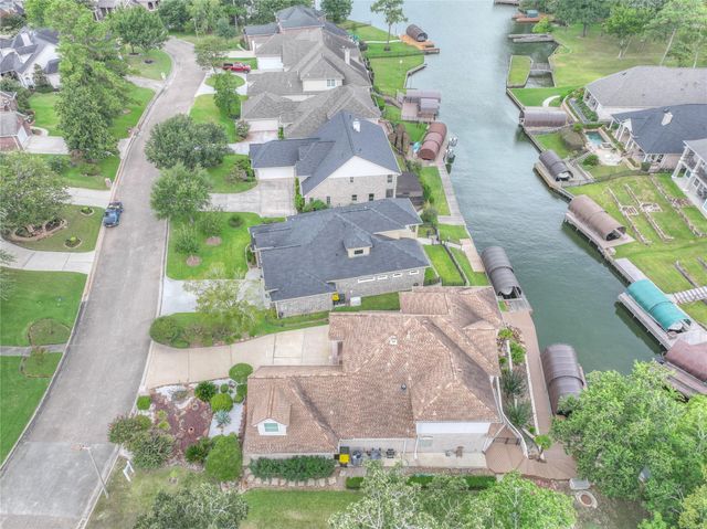 6087 Longmire Trail, Conroe, TX 77304