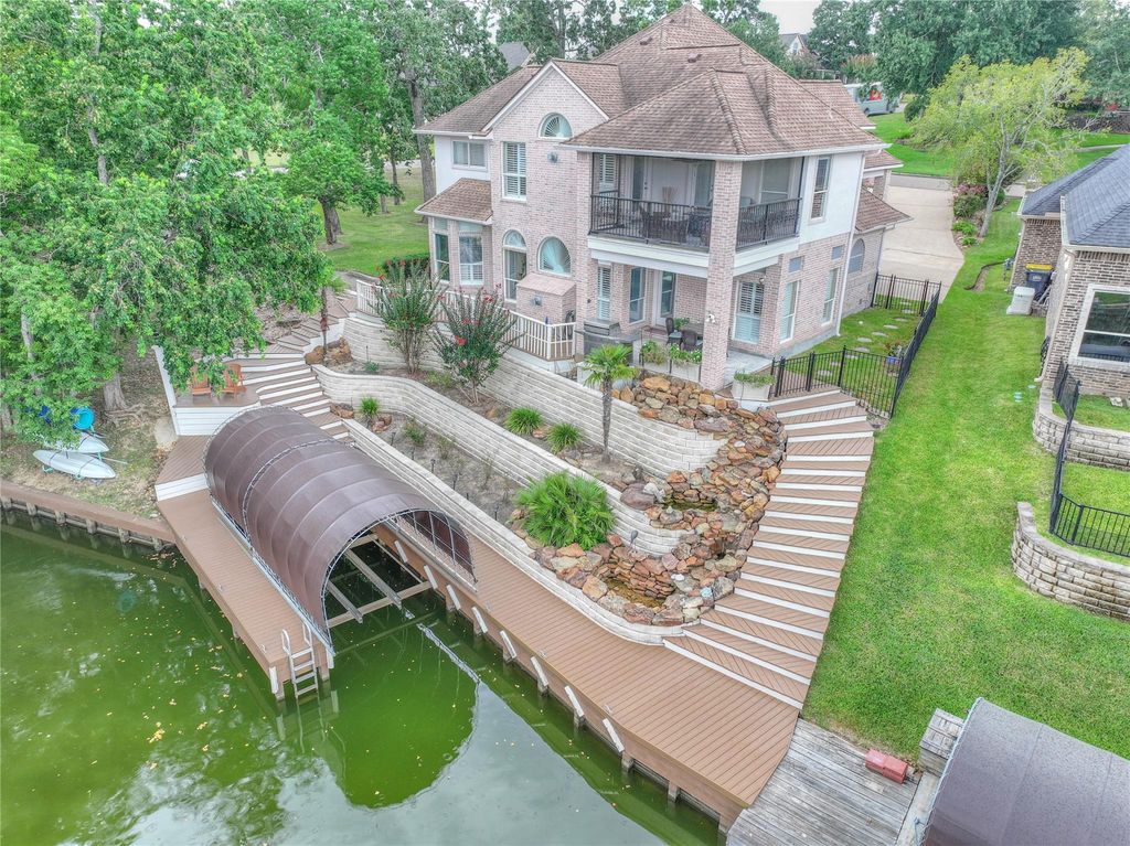 6087 Longmire Trail, Conroe, TX 77304