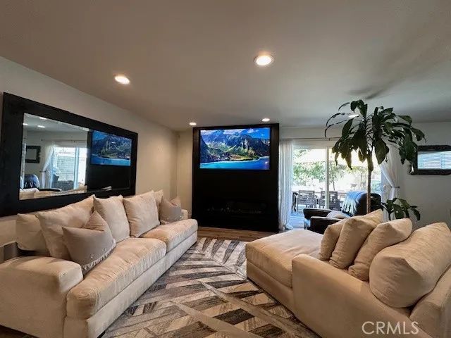 8091 Valencia Drive, Huntington Beach, CA 92647