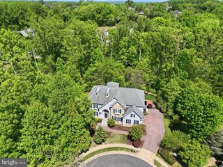 1401 HIDDEN HILL, Vienna, VA 22182