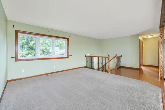 413 Tiffany Drive, Hastings, MN 55033