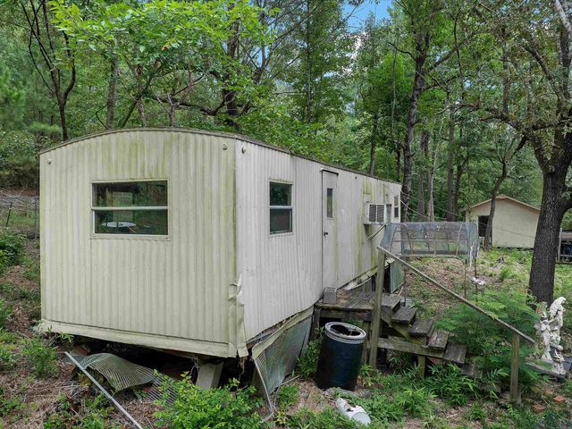 4996 & 5002 County Road 112 N, Overton, TX 75684