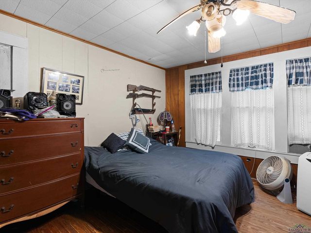 4996 & 5002 County Road 112 N, Overton, TX 75684