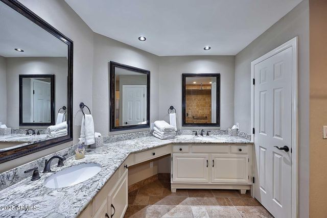 17211 N 58TH Street, Scottsdale, AZ 85254